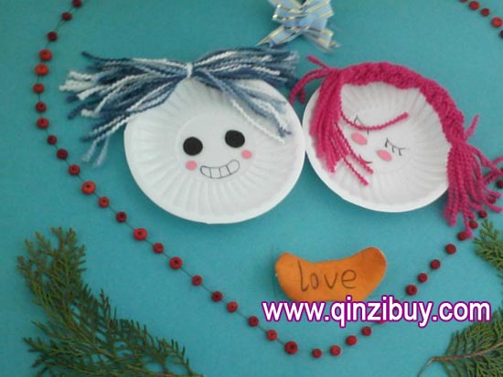 幼儿园主题墙布置:爱心盘