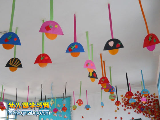 幼儿园吊饰布置图片:彩色的吊灯