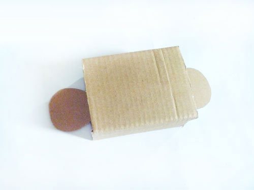 幼儿园环保手工制作:纸箱机器人-幼儿园教案网