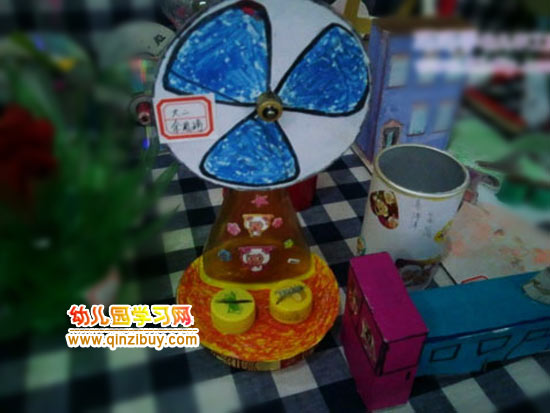 幼儿园环保手工作品:电风扇-幼儿园教案网